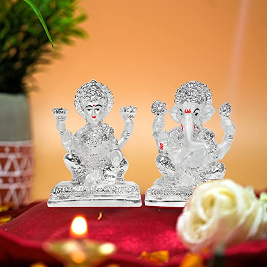 Spiritual Significance of Silver Lakshmi Ganesh Idols in Indian Homes