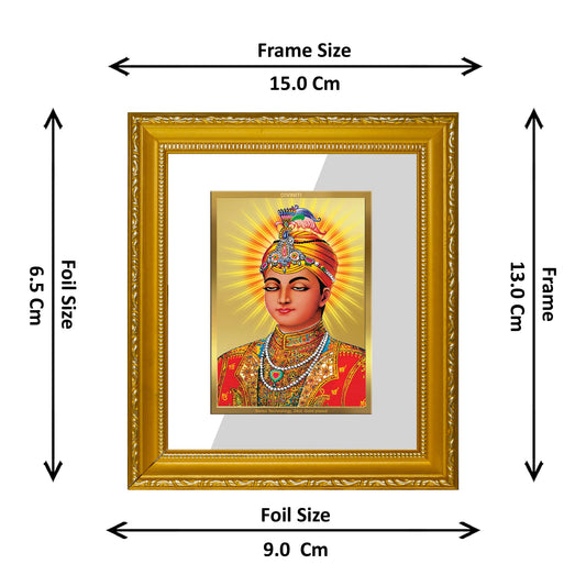 DIVINITI Guru Har Krishan Gold Plated Wall Photo Frame| DG Frame 101 Wall Photo Frame and 24K Gold Plated Foil| Religious Photo Frame Idol For Prayer, Gifts Items (15.5CMX13.5CM)