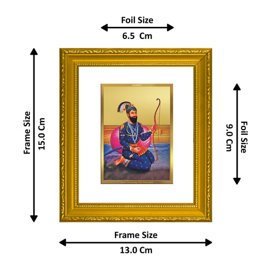 DIVINITI Guru Gobind Singh Gold Plated Wall Photo Frame| DG Frame 101 Wall Photo Frame and 24K Gold Plated Foil| Religious Photo Frame For Prayer(15.5CMX13.5CM)