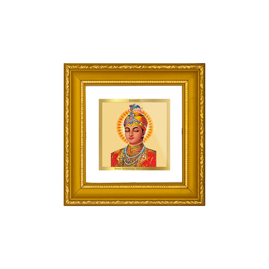 DIVINITI GURU HAR KISHAN SINGH  Gold Plated Wall Photo Frame| DG Frame 101 Size 1A Wall Photo Frame and 24K Gold Plated Foil| Religious Photo Frame Idol For Prayer, Gifts Items (10CMX10CM)