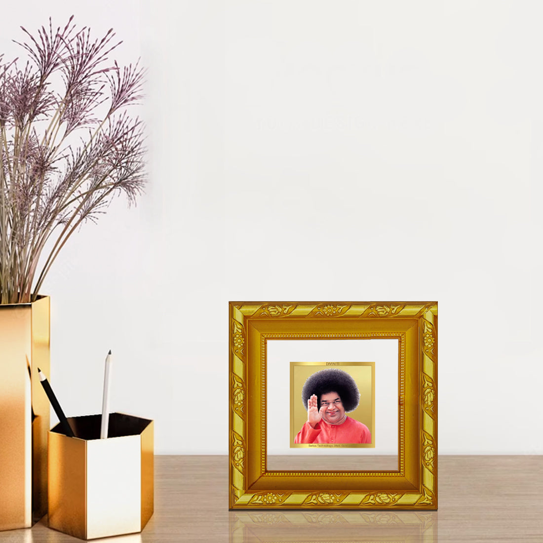 DIVINITI 24K Gold Plated Sathya Sai Baba Religious Photo Frame For Home Decor, Gift, Prayer (10.8 X 10.8 CM)